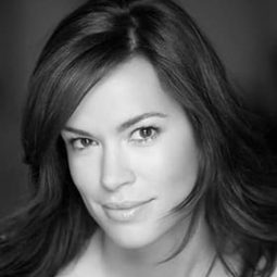 Marie-Julie Rivest - 300壯士：斯巴達的逆襲演員 飾演Leonidas' Mother