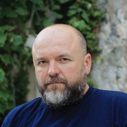 Nikša Butijer 飾演 Vlado