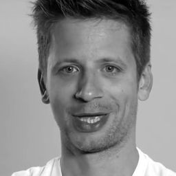 克里斯多夫·夏理耶 - 拿愛線索導演