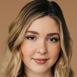 寇茲·祖爾斯朵夫 飾演 Narrator