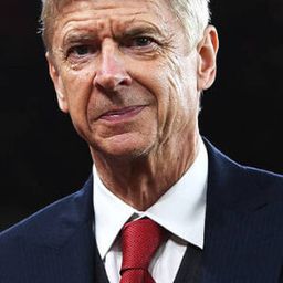 Arsène Wenger 飾演 Self