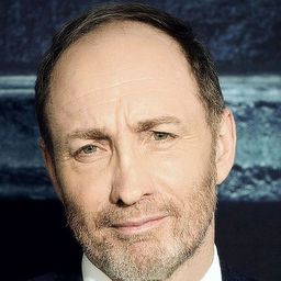 米高麥艾赫頓 飾演 Sam