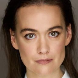 Mia Nielsen-Jexen 飾演 Katrine