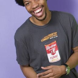 麥克·溫費爾德 - 撒旦的恐慌演員 飾演Karim