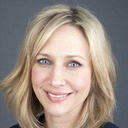 維娜法米嘉 - 啟動原始碼演員 飾演Colleen Goodwin