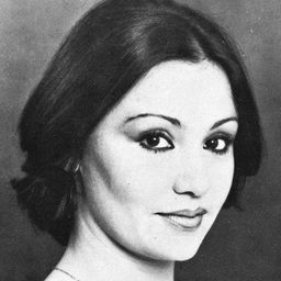 Adriana Russo 飾演 Ballerina bersagliera