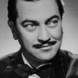 Carlos López Moctezuma 飾演 Rodríguez