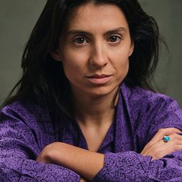 Catarina Luís 飾演 Maria Adelaide