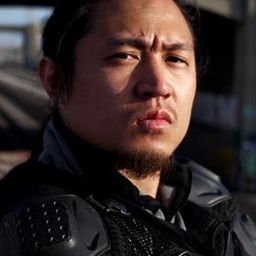 Kyro Wavebourne 飾演 Chinese Bandit