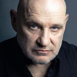 Christian Redl 飾演 Rasselin