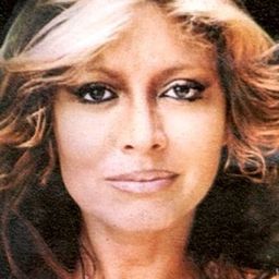 Alida Chelli 飾演 Rosetta