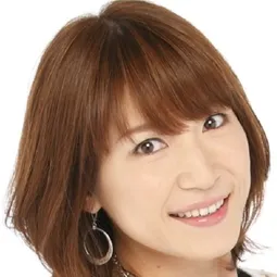 中村千絵 飾演 Sakura Haruno (voice)