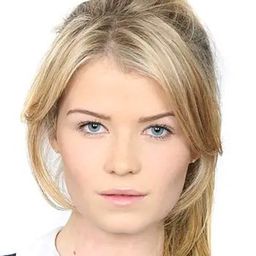 蘇菲·維瓦雪 飾演 Angela "Angie" Ashford