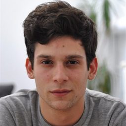 Baptiste Carrion-Weiss - La légère déviation des atomes演員 飾演Jean