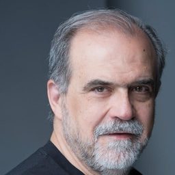 Ricard Borràs 飾演 Individuo Bar (as Ricard Borrás)