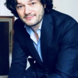 Arturo Chacón-Cruz 飾演 Rinuccio