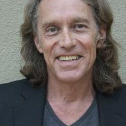 Harry Beer - 狠將奇兵演員 飾演Squirt