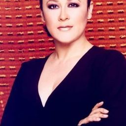 Alina Lozano 飾演 Joana