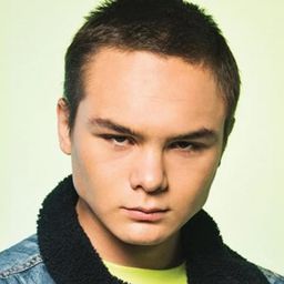 哈亞特·范艾克 飾演 Gaza