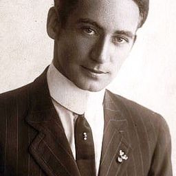 Harry Bowen 飾演 Convict With Smith