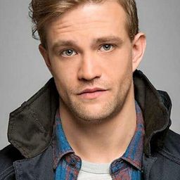 Michael Steinocher 飾演 Vincent