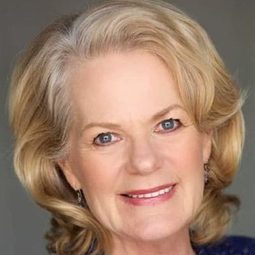 莉比·維拉利 飾演 Jolene