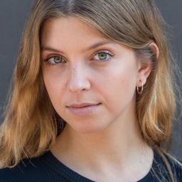 Matilde Jalles 飾演 