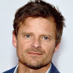 史提夫·贊恩 飾演 Bad Ape