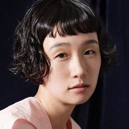 Tara Nakashima 飾演 High School Student