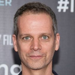 派屈克·布林 - 黑超特警組演員 飾演Mr. Redgick