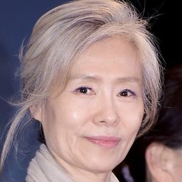 藝秀晶 飾演 Soon-ok