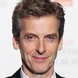 彼得·卡帕爾蒂 飾演 W.H.O. Doctor