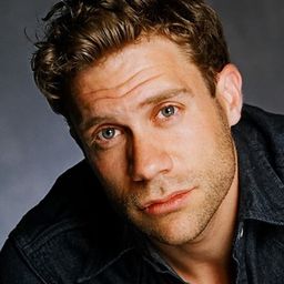 Billy Bungeroth 飾演 Hiker