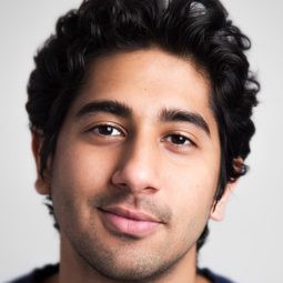 維漢·薩瑪特 飾演 Law Student Patel