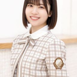 松田好花 飾演 