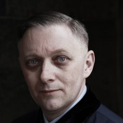 Mark Reeder 飾演 Drunk