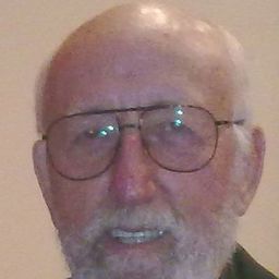 Shmuel Wolf 飾演 Warszawski