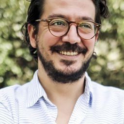 托戈·卡瑞奇利克 飾演 Okan Poyrazlı