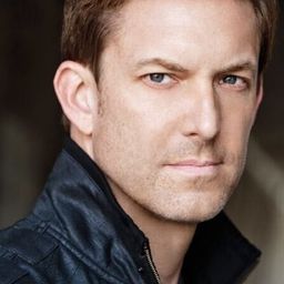 Danny Hansen - 狼母演員 飾演Male News Anchor