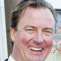 巴里·塔伯 飾演 Wolfman