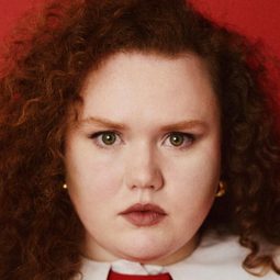 布朗温占士 - How to Train Your Dragon 2演員 飾演Ruffnut