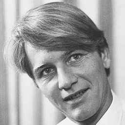 Arduíno Colassanti 飾演 Feitor