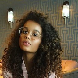 Precious Bostelaar 飾演 Precious