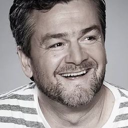 Kasper van Kooten 飾演 Rudy