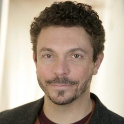 Nick Basta - 羅斯在哪裏演員 飾演Nate Daniels