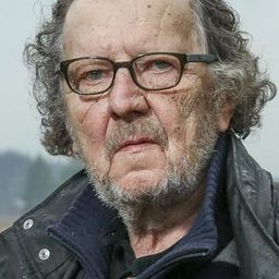 Sulevi Peltola 飾演 Supervisor