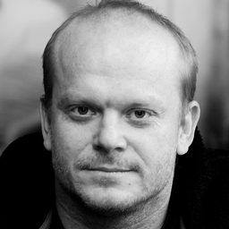 David Novotný 飾演 