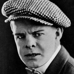 Kit Guard - Nobody Lives Forever演員 飾演Sailor in Max's Cafe (uncredited)