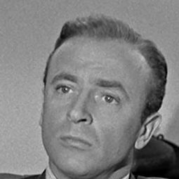 John Stephenson 飾演 The Sheriff (voice)