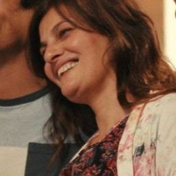 Delinda Kechiche 飾演 Amin's mother